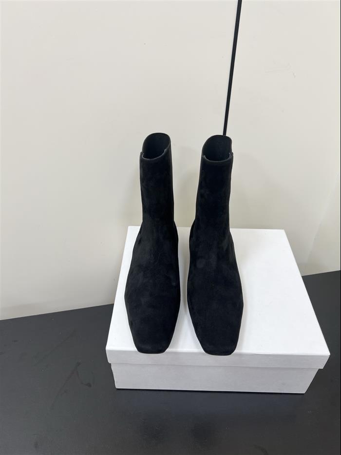 20251128174314652 370